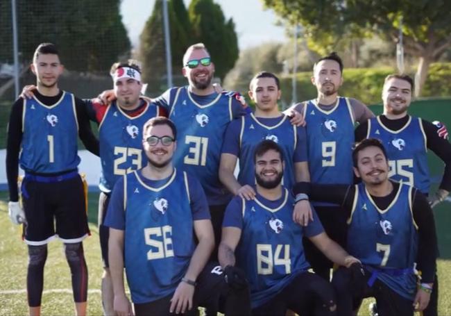 El equipo de football flag de los Fuengirola Outlaws.