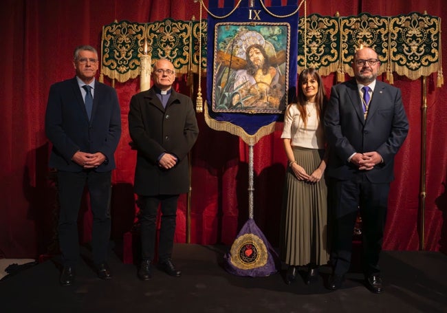 Acto de presentación del cartel anunciador de la Cofradía del Nazareno de Nerja.