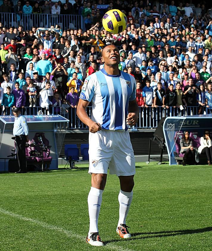 Imagen secundaria 2 - Varias imágenes de Baptista como entrenador y en su etapa como jugador del Málaga.