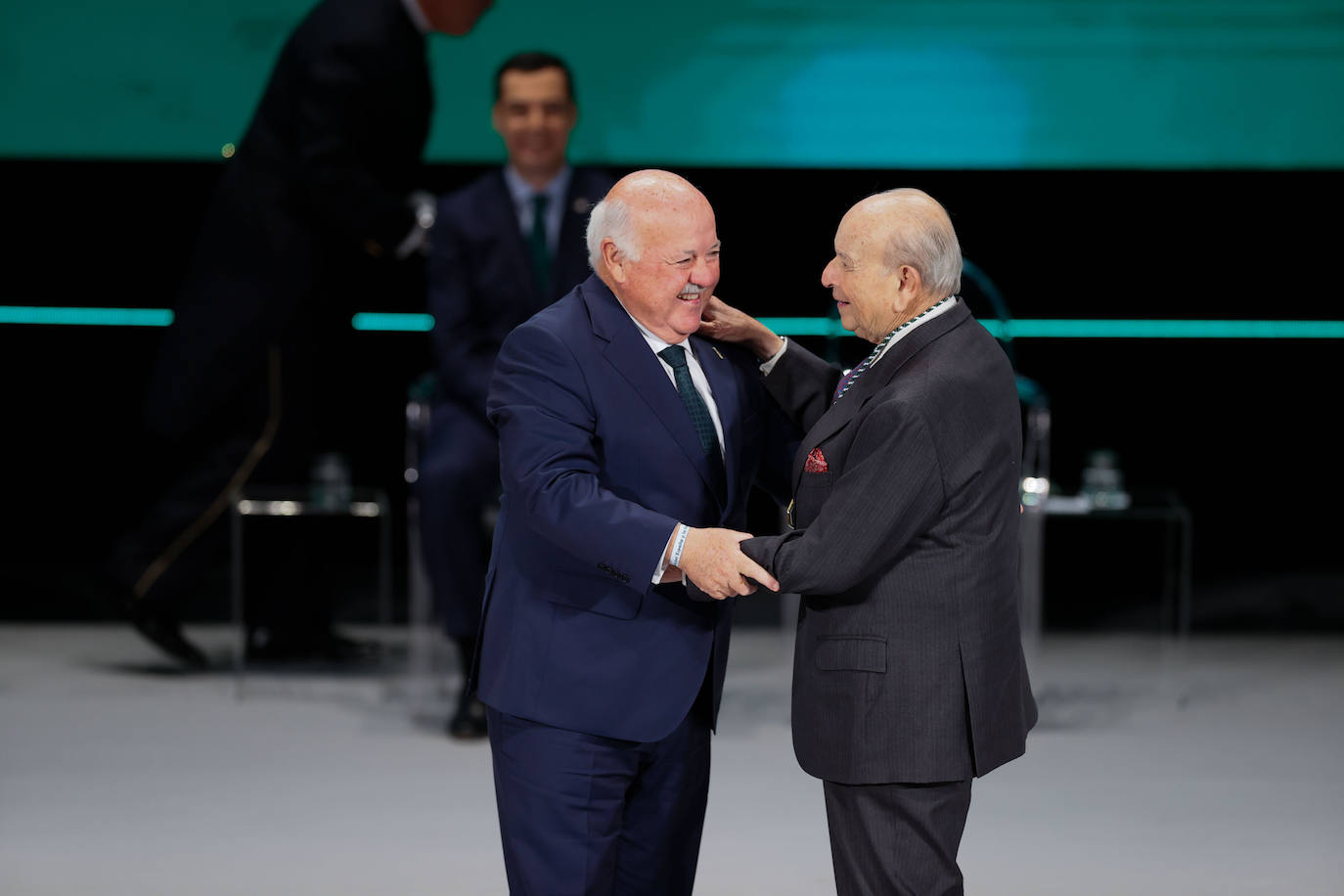 Emotivo acto de entrega de los títulos de Hijo Predilecto y Medallas de Andalucía 2024
