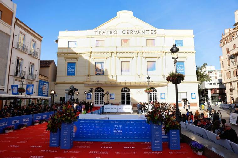 La alfombra roja, preparada para la gala inaugural de este 1 de marzo.