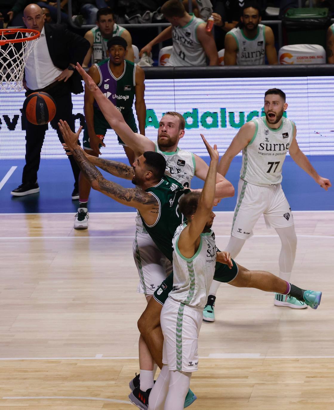 El Unicaja-Bilbao, en imágenes