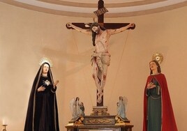 El Cristo de la Buena Muerte de Reducción junto a la Virgen de los Dolores ya San Juan.