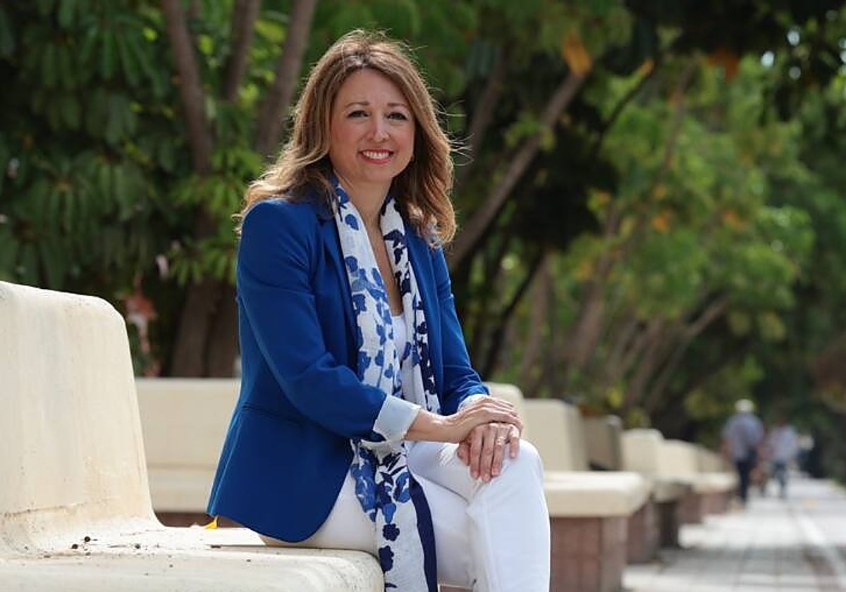 Patricia Navarro, en las cercanías de la sede provincial del PP.