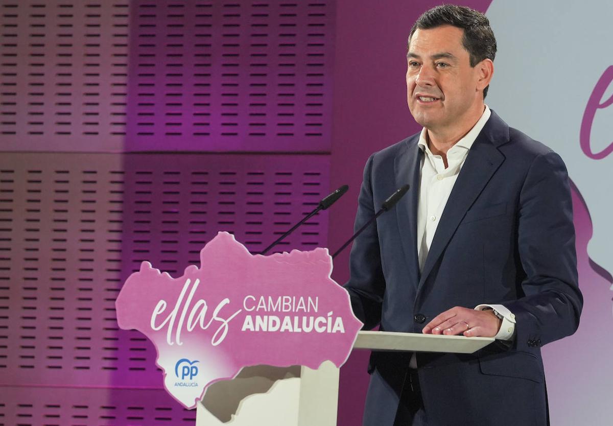 Juanma Moreno pide «no dividir para luchar juntos por la igualdad desde todos los niveles»