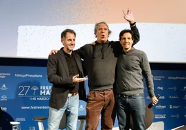 De izquierda a derecha; Tomás Cimadevilla, Pedro Temboury y Miguel Ángel Oeste, durante el Festival.