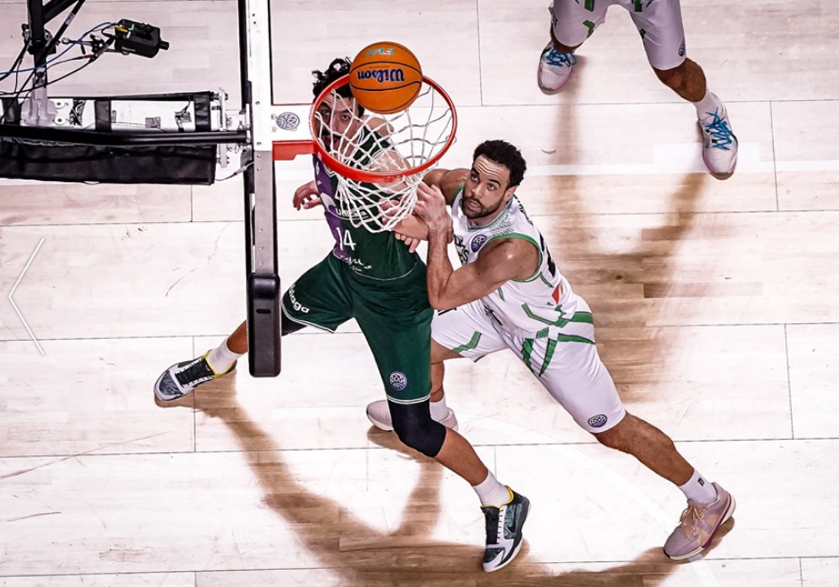 Nihad Djedovic, en el duelo ante el Tofas Bursa de la primera vuelta de la liguilla.