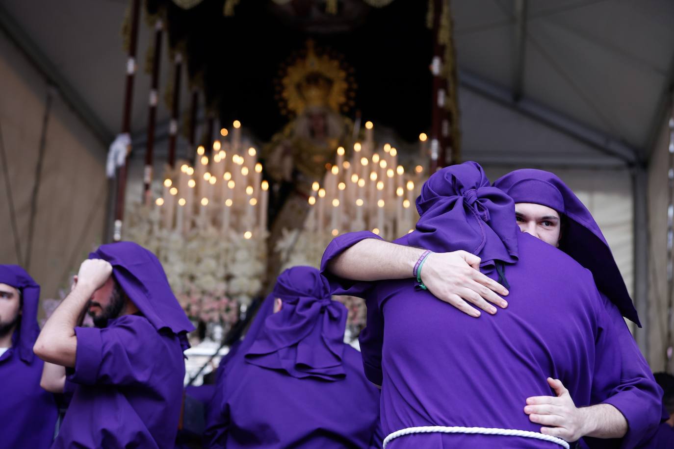 Procesión de Nuestra Señora de la Esperanza y Refugio en el barrio de Miraflores.