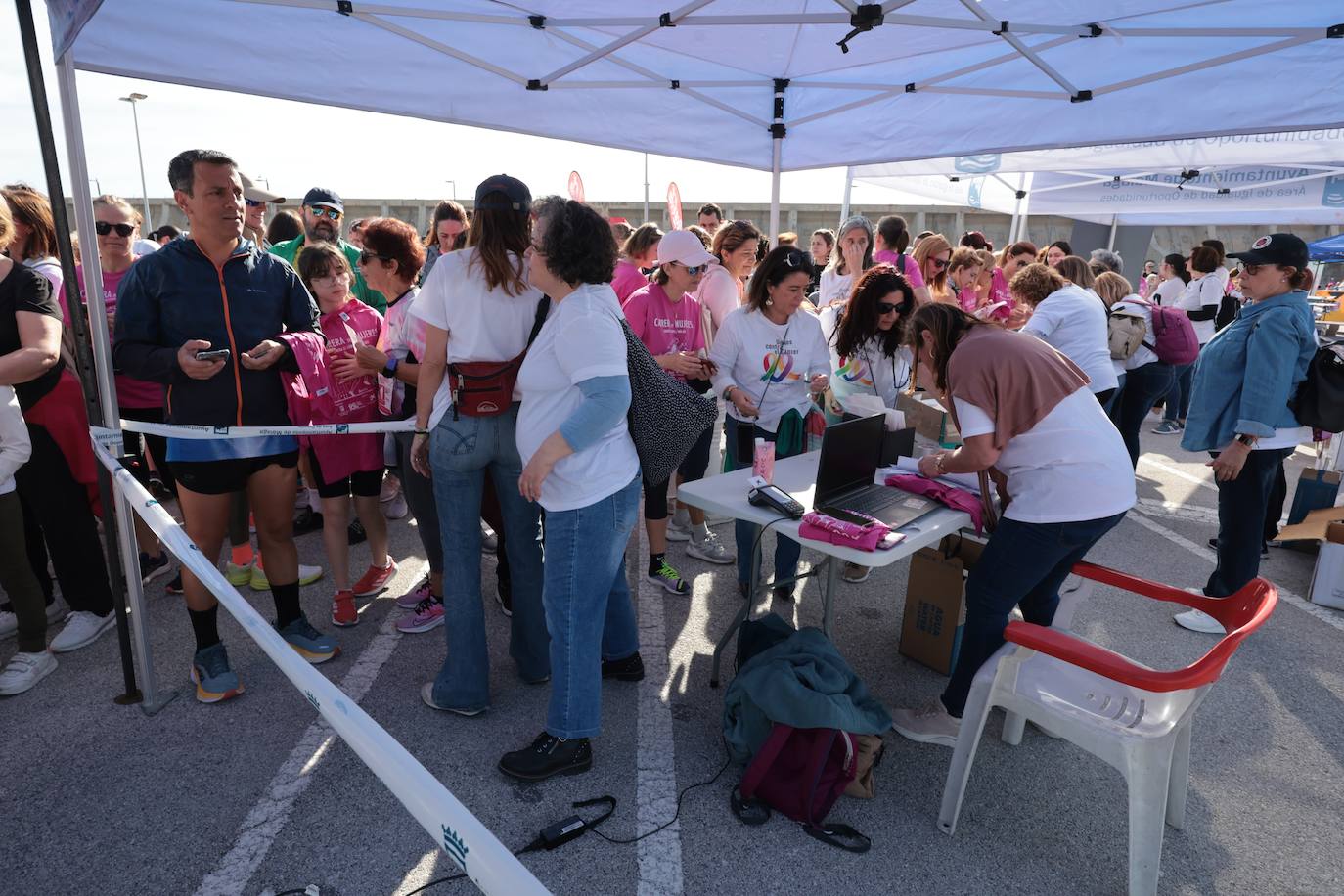 Las mejores imágenes de la Carrera de la Mujer Málaga 2024