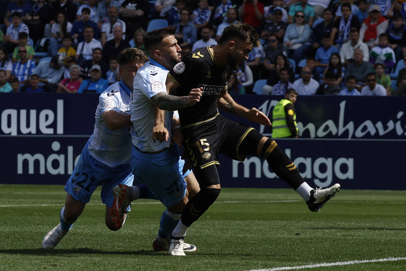 Las mejores imágenes del Málaga-Intercity de Primera RFEF