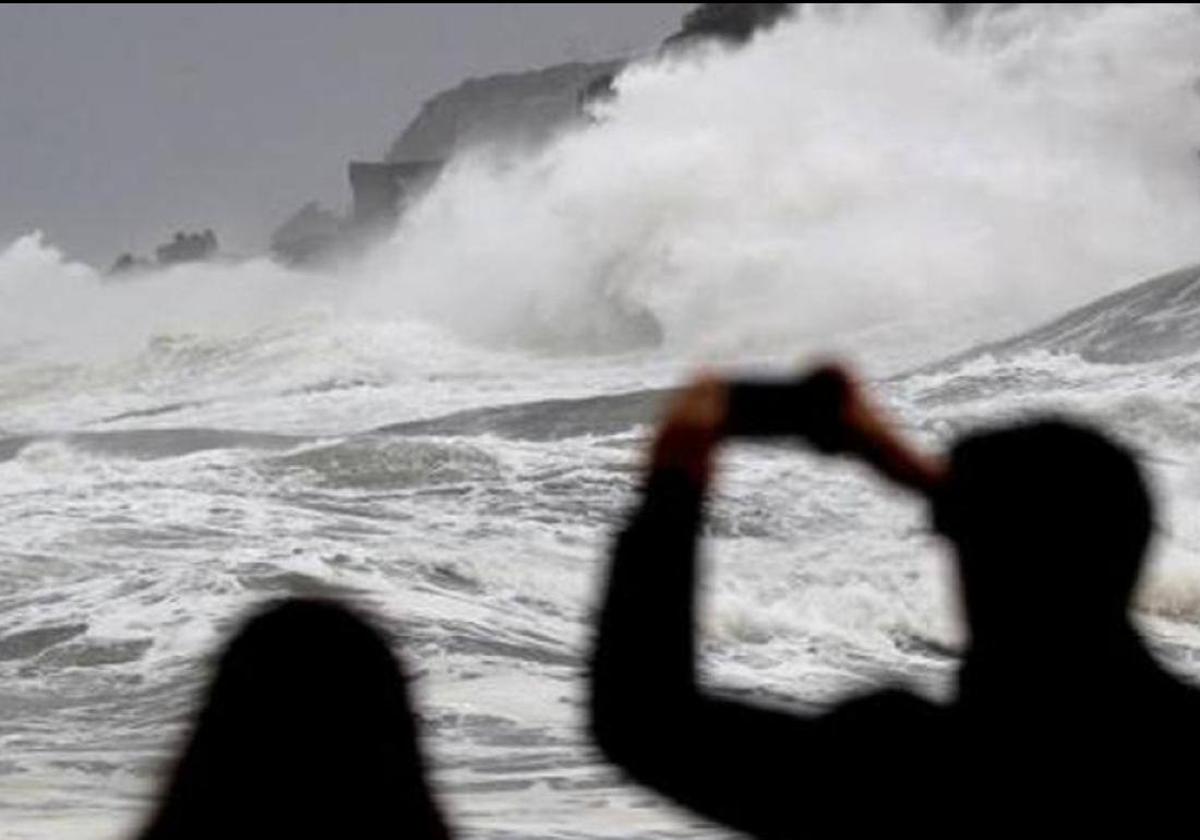 Aemet activa un aviso amarillo en Málaga para el Viernes del Dolores