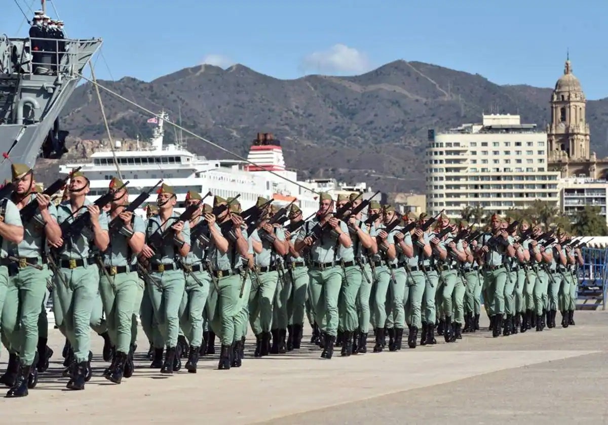 Momento del desembarco de la Legión.