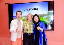 La alcaldesa, Ángeles Muñoz, presentando la marca 'Marbella' en China.