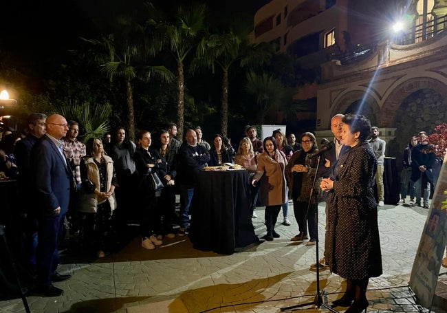 La alcaldesa se dirige a los asistentes a la convención de TUI.