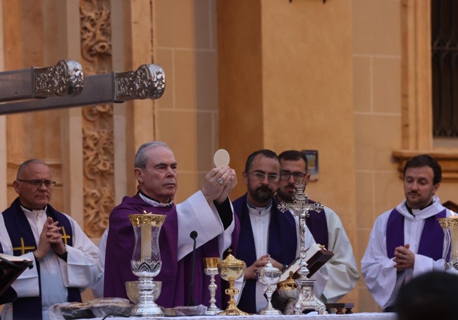 Jesús Catalá, durante la consagración.