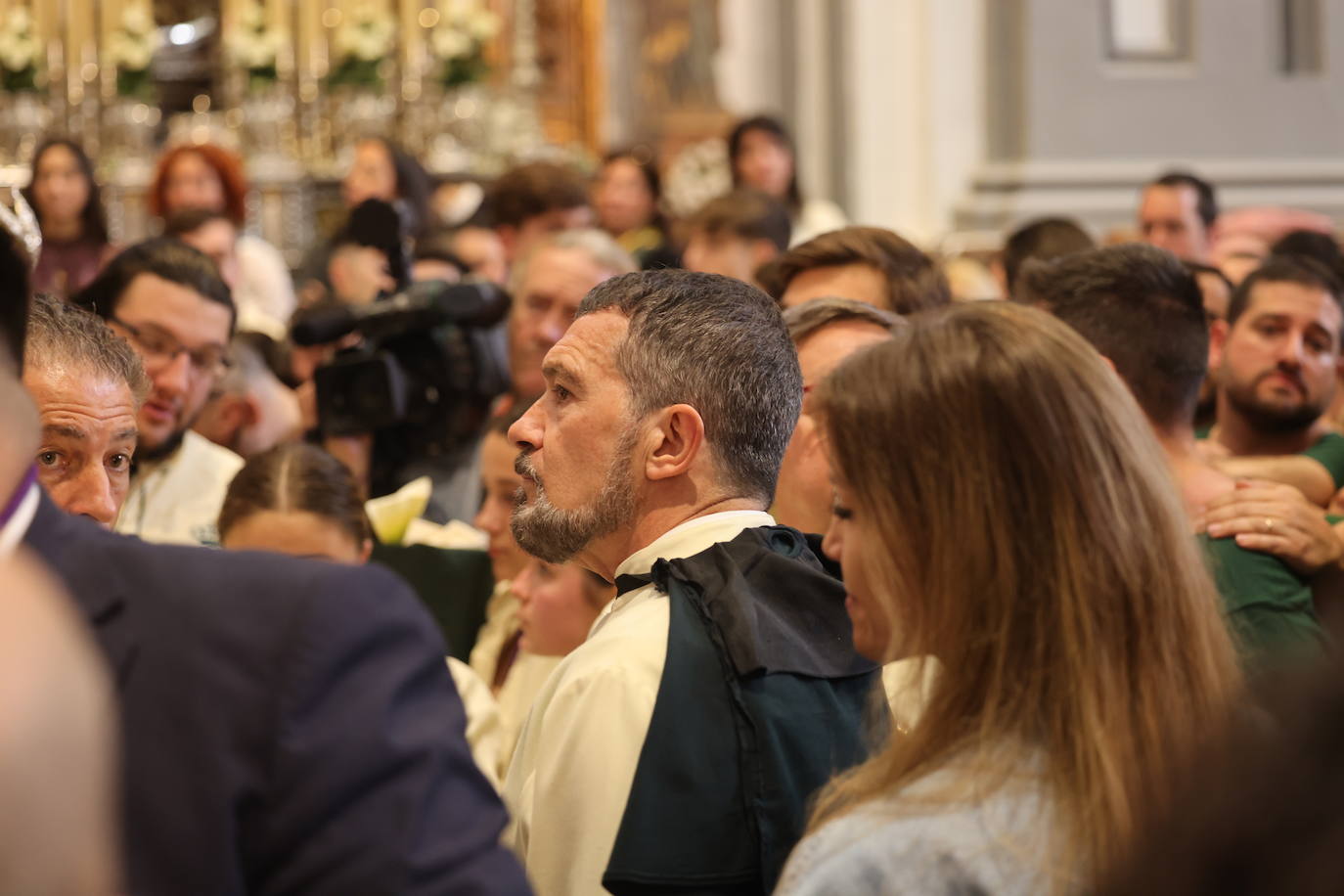 Lágrimas y Favores no sale este Domingo de Ramos