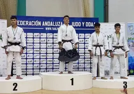 El alhaurino, en el segundo cajón del podio.