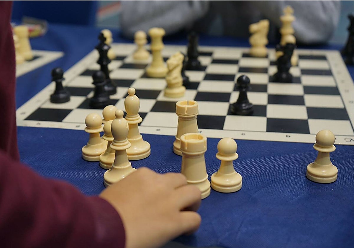 Una partida de ajedrez en Coín.