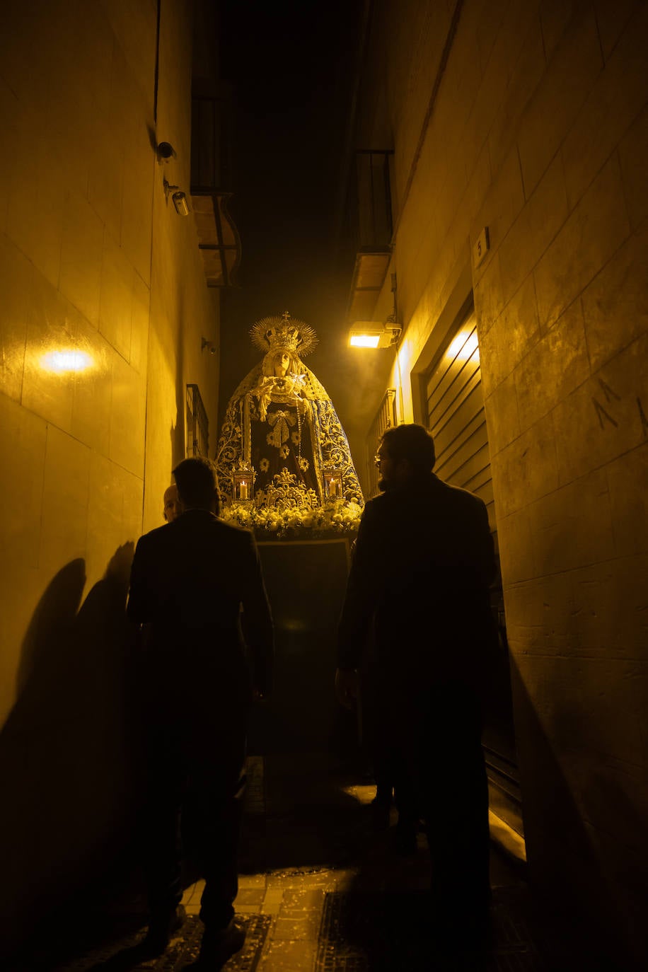 Huerto, Estudiantes y Sepulcro volvieron a sus sedes canónicas este Lunes de Pascua ante los fieles devotos que no quisieron perderse los últimos traslados de esta atípica Semana Santa