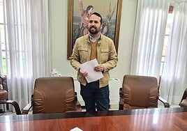 El concejal de Aguas, Juan Olea, tras la rueda de prensa para hacer balance de la situación de sequía en el municipio.