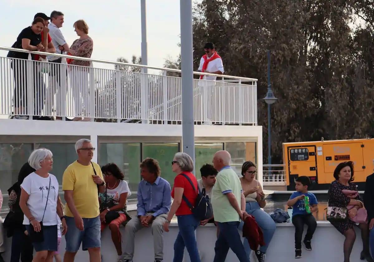 Estepona celebra la llegada de la primera, el año pasado, en el paseo marítimo.