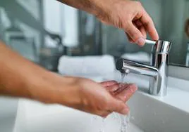 Trucos y hábitos efectivos para ahorrar agua fácilmente en casa en plena sequía