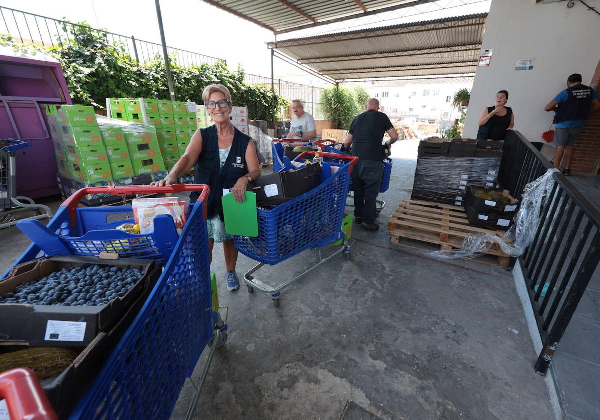 Voluntarios trabajando en un comedor social de Málaga.