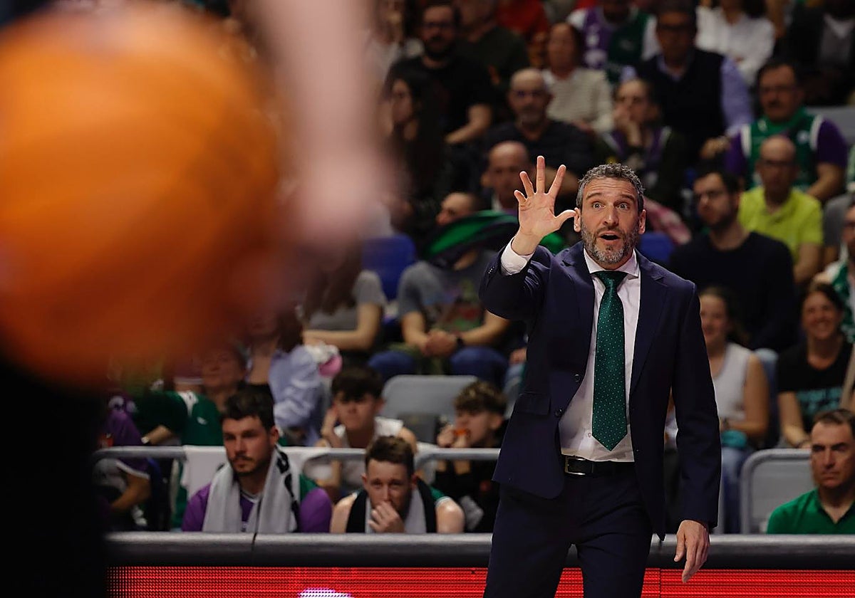 Ibon Navarro, este miércoles ante el Promitheas en el Carpena.