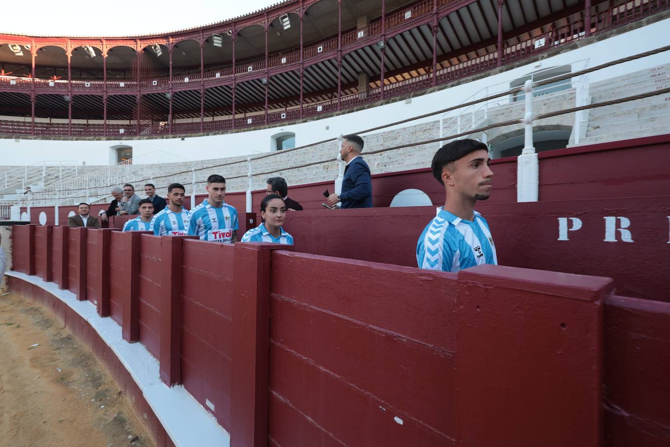 Presentación de la camiseta del Málaga para su 120 aniversario