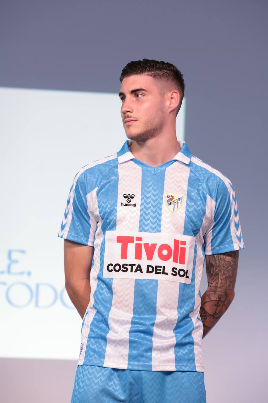 Presentación de la camiseta del Málaga para su 120 aniversario