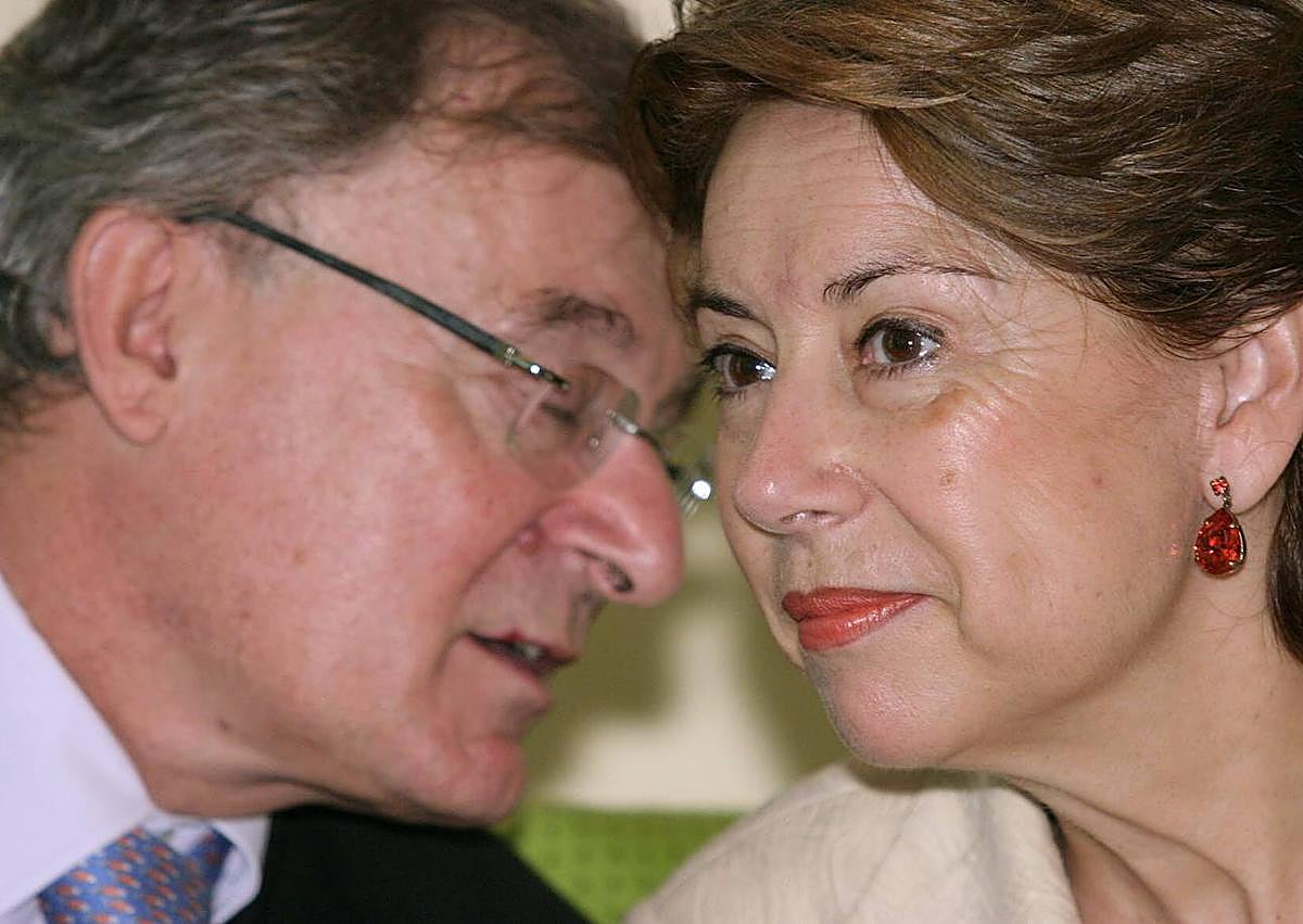 Imagen secundaria 1 - Manuel Azuaga: la resistencia de un hombre discreto