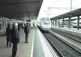Un tren Alvia se dirige «de forma incorrecta» a Málaga cuando tenía que ir a Huelva