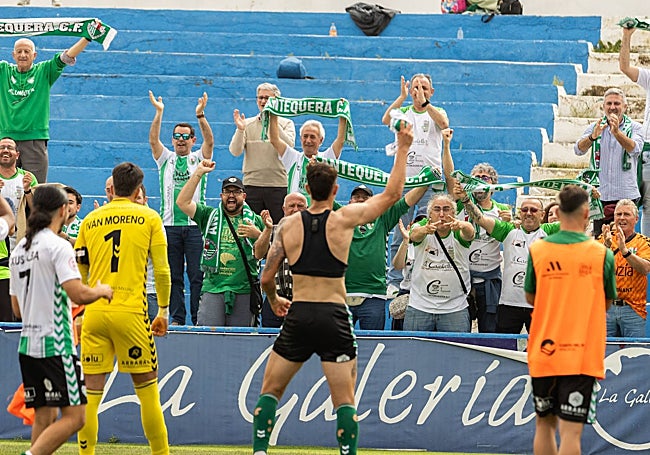 La celebración del gol de Ale García.