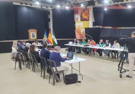 El pleno de la Corporación Municipal de Alhaurín de la Torre, celebrado en la Casa de la Juventud.