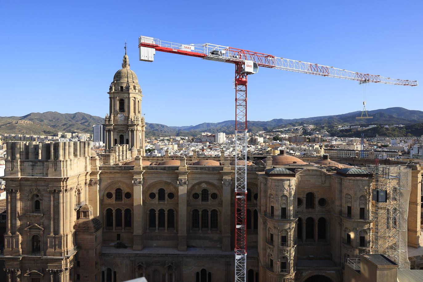 Málaga retoma la obra de su Catedral