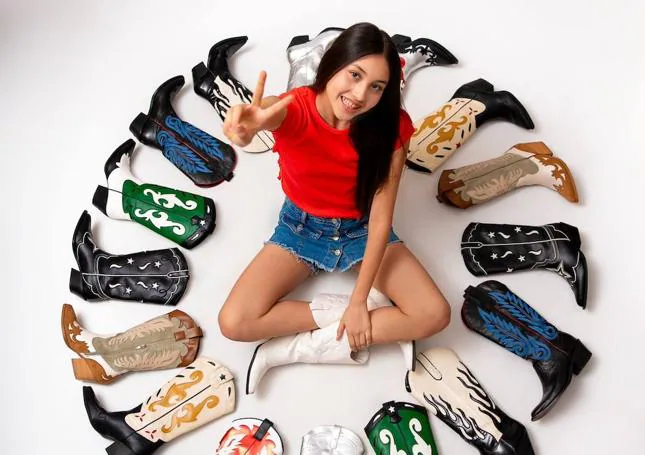 Astrid Verweij es una amante de las botas cowboy y prepara el lanzamiento de su propia colección de calzado.
