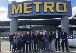 La delegación malagueña, en la sede central de Dusseldorf de la multinacional Metro, propietaria de Makro.