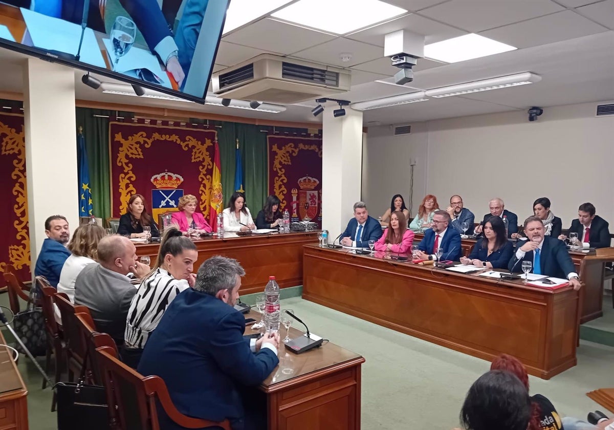 Pleno en el que se debatió la moción de censura en Maracena.