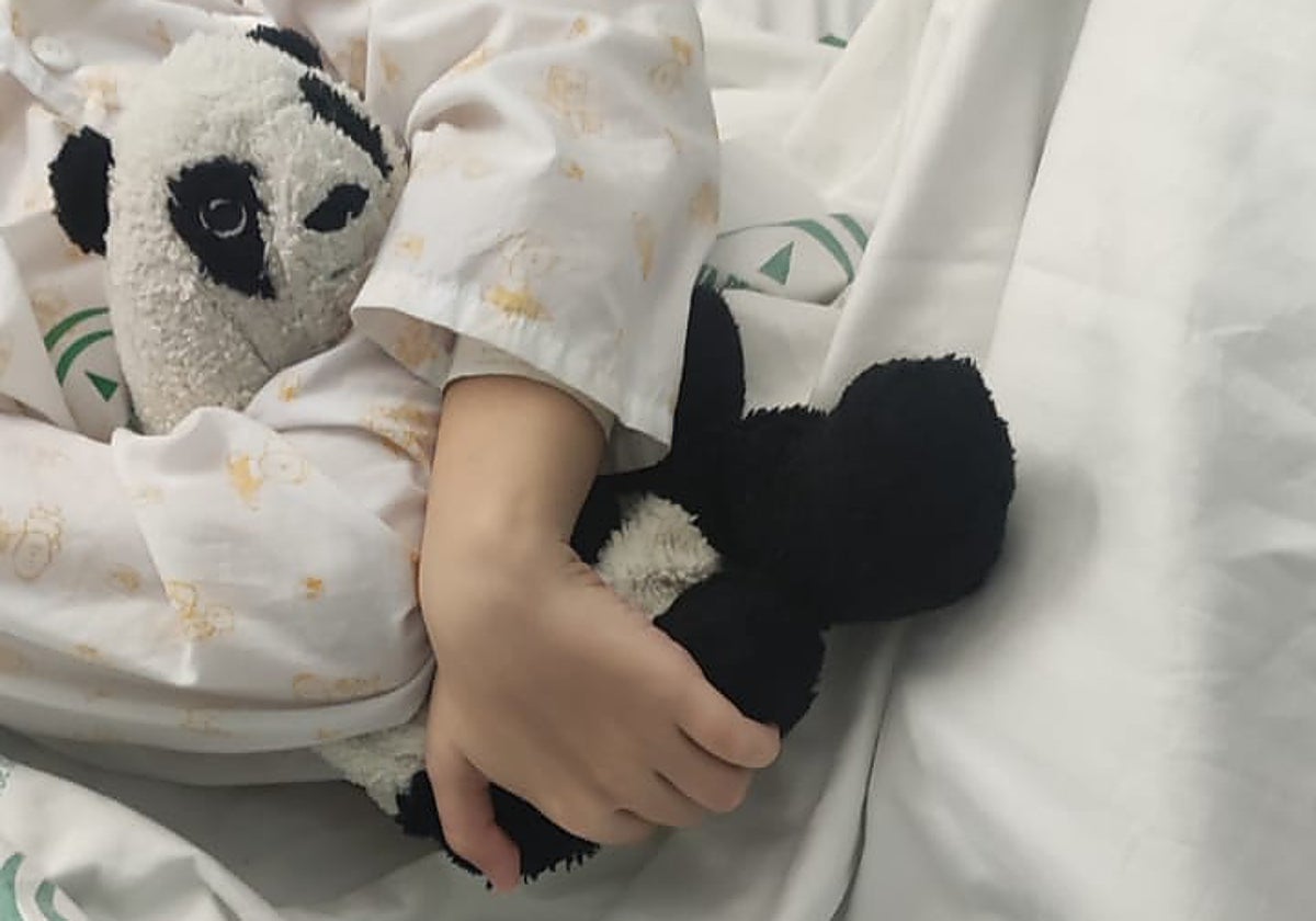 Alejandro, en su habitación del hospital.