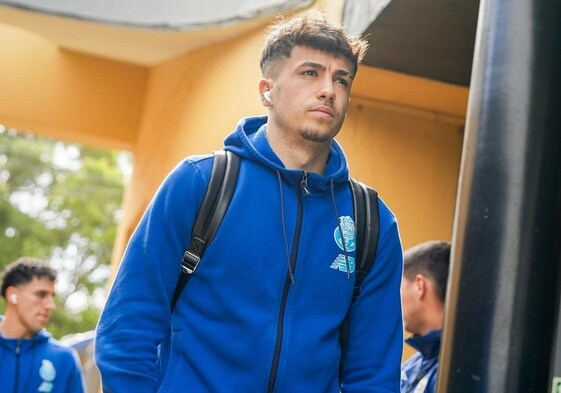 El futbolista Iván Jaime en un desplazamiento de esta temporada con el Oporto.