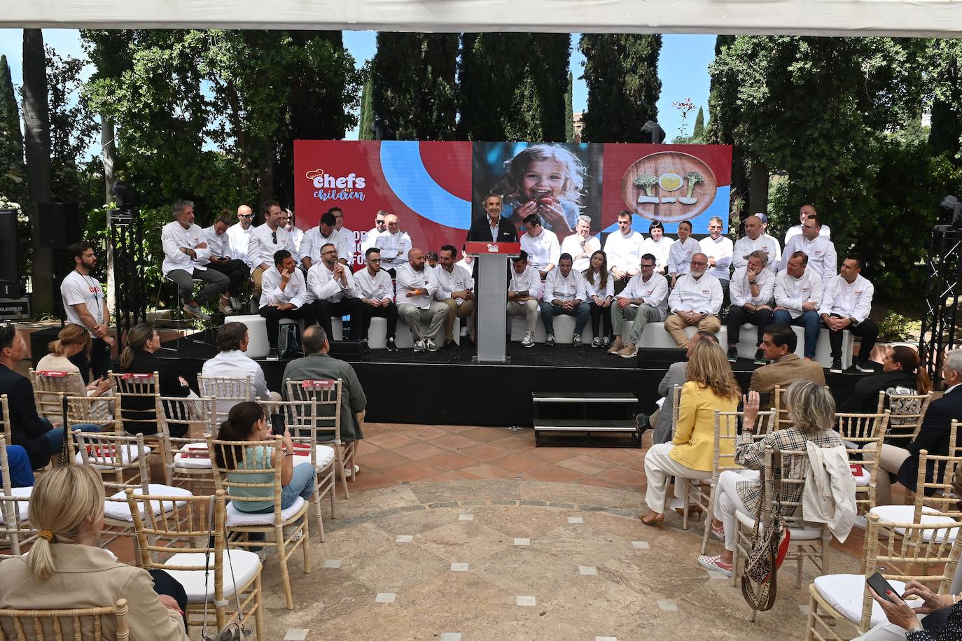 Chefs For Children reúne a medio centenar de estrellas Michelin en Benahavís