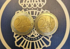 Cae el mayor taller de fabricación de monedas falsas de 2 euros en España: cómo saber si la tuya es legal