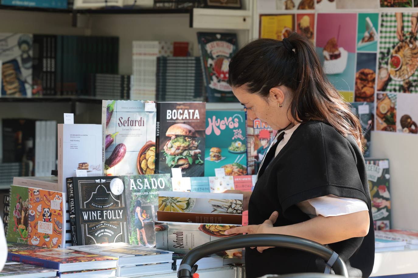 53 edición de la Feria del Libro en el Paseo del Parque