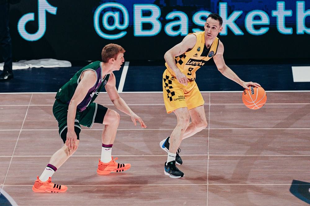 La final de la Basketball Champions League entre el Tenerife y el Unicaja, en imágenes