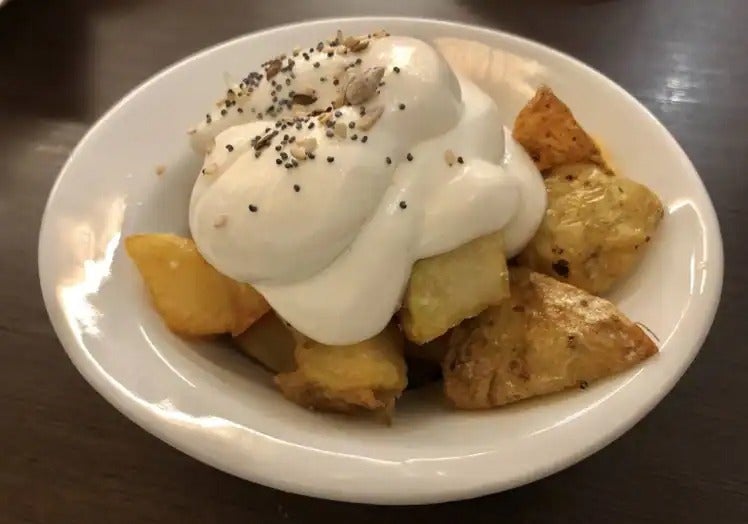 Las patatas payoyas de Arte de Tapas son tan recomendables como sus bravas.