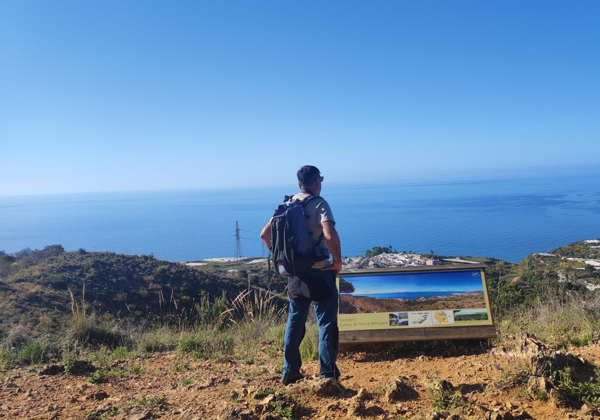 Esta ruta ofrece excelentes vistas de la costa nerjeña