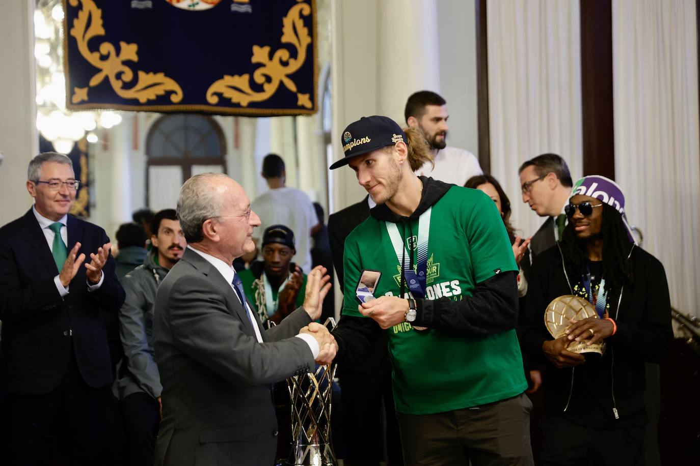 El Unicaja celebra el título de la Champions League en Málaga