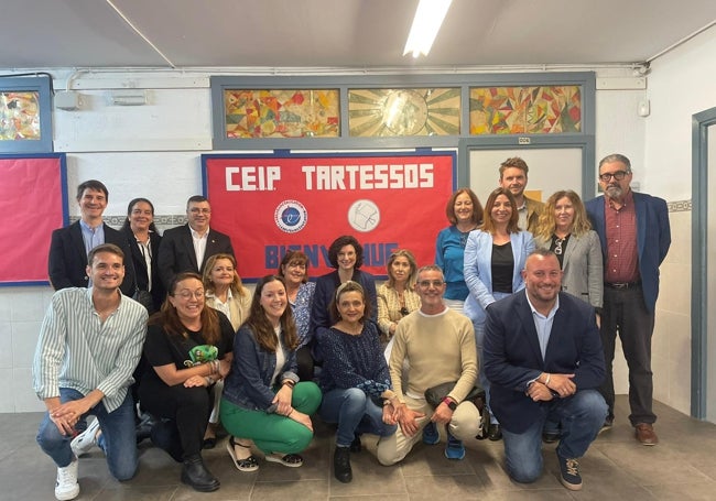 Foto de familia del acto de reconocimiento al colegio malagueño.