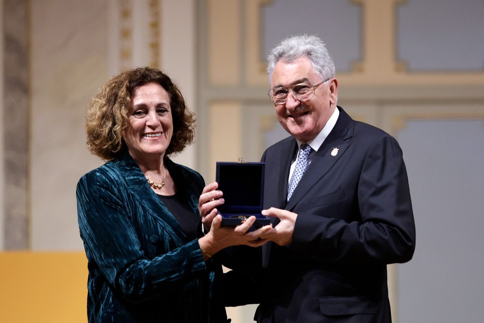 El Ateneo de Málaga entrega sus Medallas de Oro