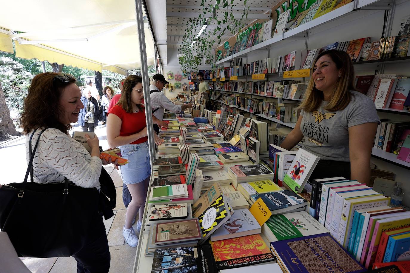 Jornada del sábado en la Feria del Libro de Málaga en el parque